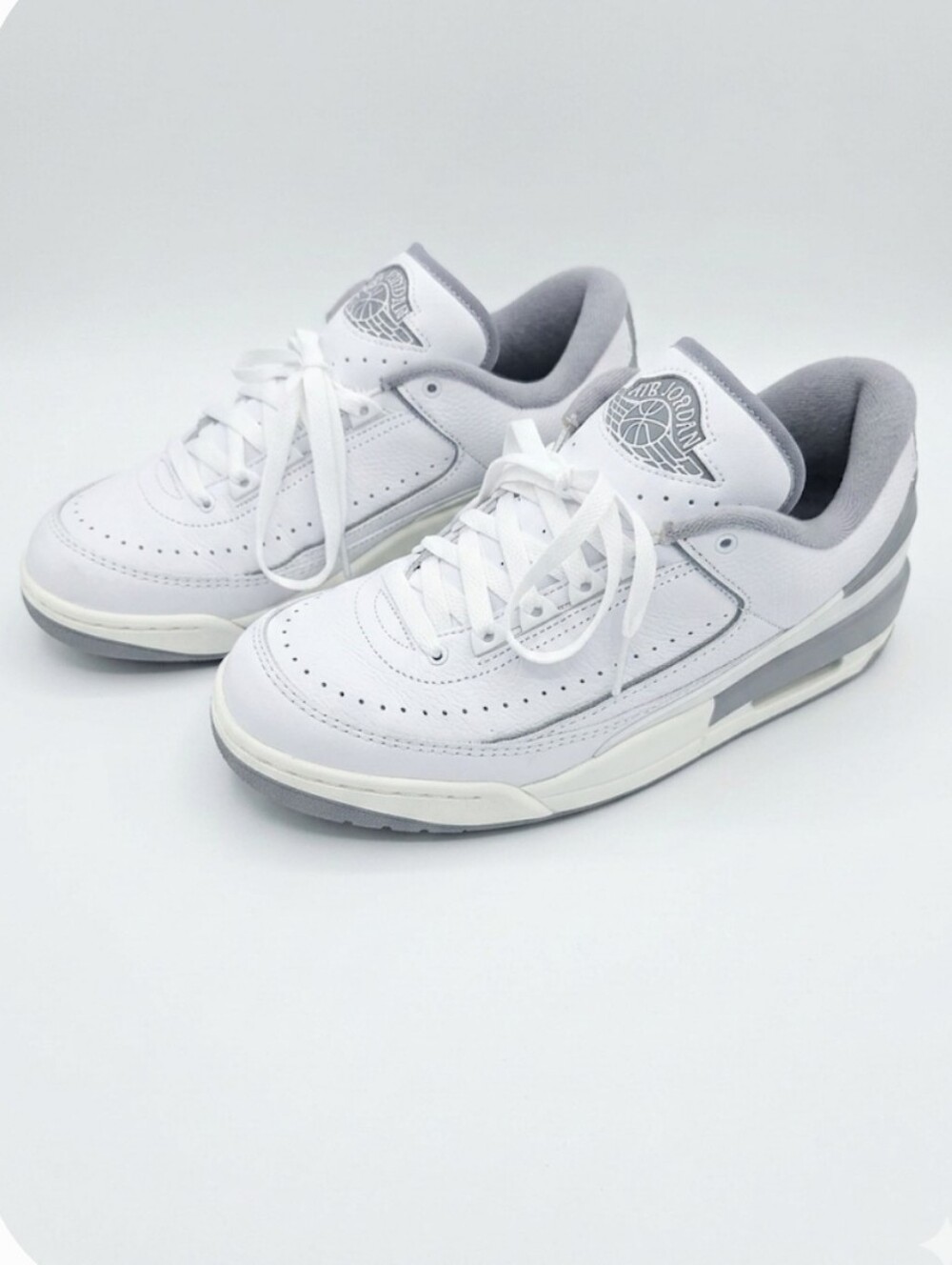 Nike Air Jordan 2 Retro Low White Metallic Silver FD0383-101 Men’s Size 9